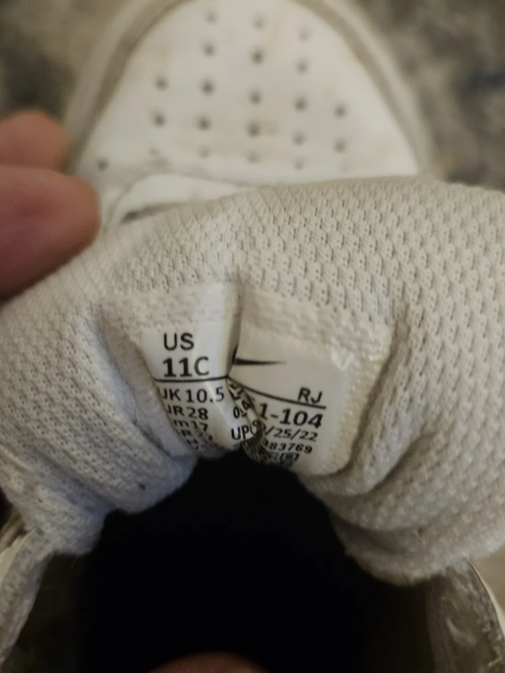 Nike Kids White & Black Low-Top Sneakers